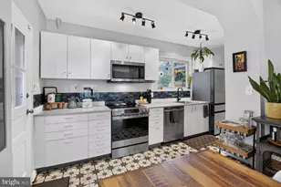 1521 Erskine St, Takoma Park, MD 20912 - Photo 9