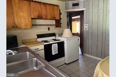 8915 56th Avenue, Berwyn Heights, MD 20740 - Photo 5