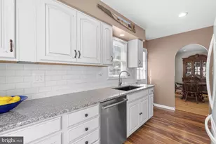 1106 Beall Pl, Laurel, MD 20707 - Photo 3