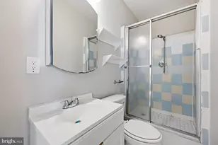 809 Eastern Ave, Fairmount Heights, MD 20743 - Photo 17