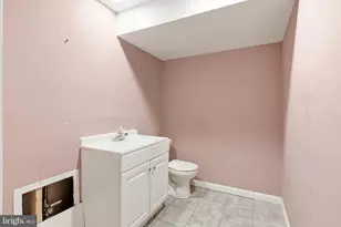 7902 Claudia Dr, Oxon Hill, MD 20745 - Photo 35