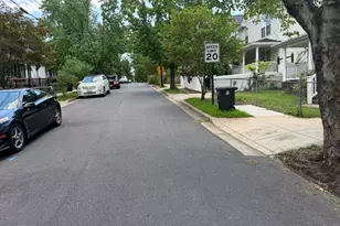 4022 36th St, Mount Rainier, MD 20712 - Photo 9