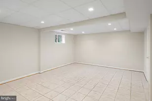 11201 Cedar Ln, Beltsville, MD 20705 - Photo 37