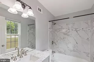 1673 Willowwood Ct, Hyattsville, MD 20785 - Photo 3