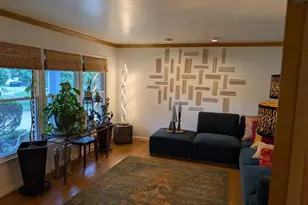 5201 Oahu Ct, Temple Hills, MD 20748 - Photo 7
