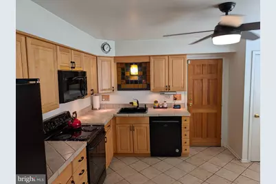 5201 Oahu Court, Temple Hills, MD 20748 - Photo 5