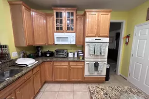 10305 Brightfield Ln, Upper Marlboro, MD 20772 - Photo 3