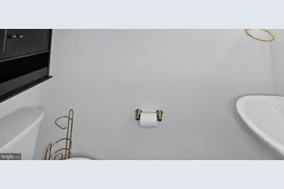 5363 S Center Drive, Greenbelt, MD 20770 - Photo 9