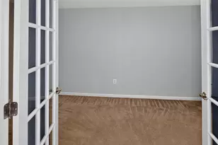 5363 S Center Dr, Greenbelt, MD 20770 - Photo 5