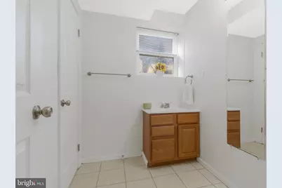 5004 Roanoke Place, College Park, MD 20740 - Photo 19
