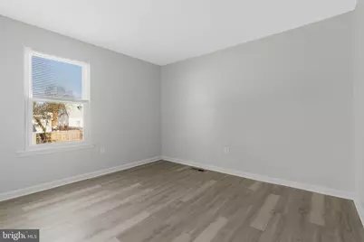 5004 Roanoke Place, College Park, MD 20740 - Photo 11