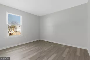 5004 Roanoke Pl, College Park, MD 20740 - Photo 11