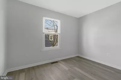 5004 Roanoke Place, College Park, MD 20740 - Photo 9