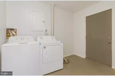 5004 Roanoke Place, College Park, MD 20740 - Photo 21