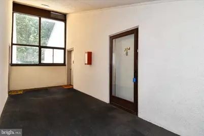 10110 Campus Way S #304, Upper Marlboro, MD 20774 - Photo 3