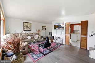 7518 Dover Ln, Lanham, MD 20706 - Photo 5