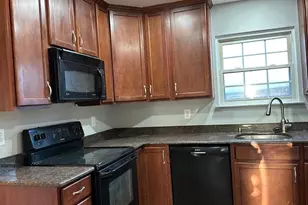 7806 Michele Dr, Landover, MD 20785 - Photo 9