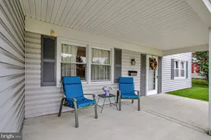12618 Millstream Dr, Bowie, MD 20715 - Photo 5