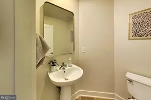 4400 Longfellow St, Hyattsville, MD 20781 - Photo 11