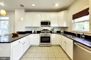 4400 Longfellow St, Hyattsville, MD 20781 - Photo 9