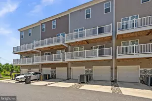 2708 Duvall Ridge Rd, Landover, MD 20785 - Photo 3