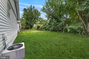 405 Birchleaf Ave, Capitol Heights, MD 20743 - Photo 33