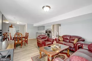 4905 Faith Crossing Ct, Temple Hills, MD 20748 - Photo 7
