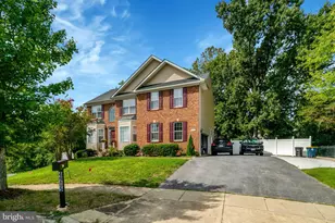 4905 Faith Crossing Ct, Temple Hills, MD 20748 - Photo 3