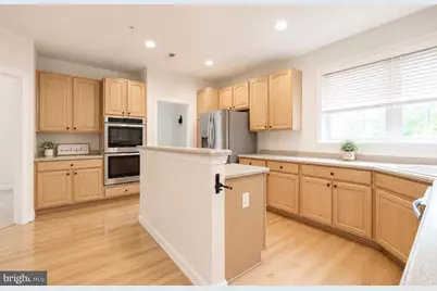 10225 Everley Terrace, Lanham, MD 20706 - Photo 19