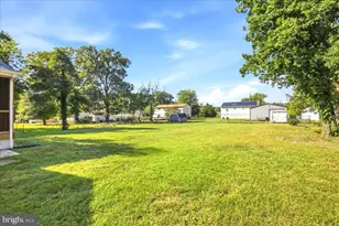 8919 Ballard Ln, Clinton, MD 20735 - Photo 7