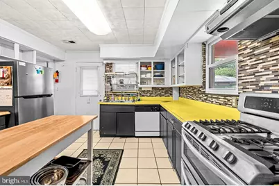 3625 Tyrol Drive, Glenarden, MD 20774 - Photo 15