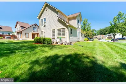 9217 Hobart Street, Springdale, MD 20774 - Photo 5