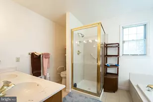 9217 Hobart St, Springdale, MD 20774 - Photo 11