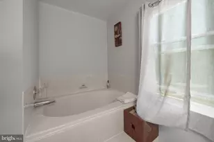 8916 Trubador Dr, Clinton, MD 20735 - Photo 15