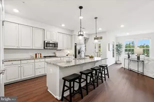 10102 Dorsey Ln, Lanham, MD 20706 - Photo 5