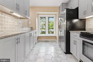 14019 Chestnut Ct, Laurel, MD 20707 - Photo 3