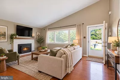 6000 Rayburn Drive, Temple Hills, MD 20748 - Photo 9
