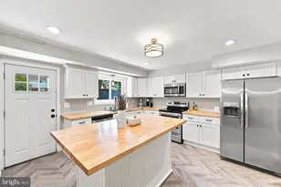 4206 Blacksnake Dr, Temple Hills, MD 20748 - Photo 11