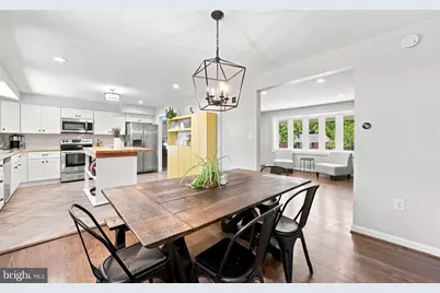 4206 Blacksnake Drive, Temple Hills, MD 20748 - Photo 9