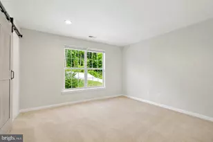 1052 Owens Rd, Oxon Hill, MD 20745 - Photo 11