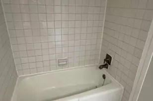 6100 Westchester Park, College Park, MD 20740 - Photo 11