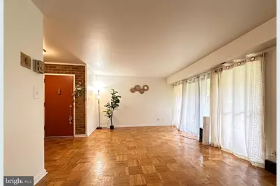 6008 Westchester Park Drive #T2, College Park, MD 20740 - Photo 5