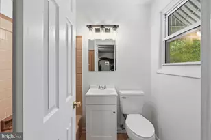 5704 Colon Terrace, Temple Hills, MD 20748 - Photo 11
