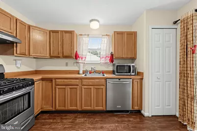 1709 Dennis Court, District Heights, MD 20747 - Photo 9