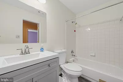 9223 E Gary Lane E, Upper Marlboro, MD 20774 - Photo 11