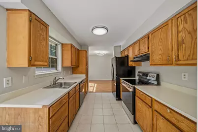 9514 Fox Run Drive, Clinton, MD 20735 - Photo 11