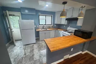 3525 Manorwood Dr, Hyattsville, MD 20782 - Photo 5