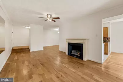 7716 Hanover Parkway #304, Greenbelt, MD 20770 - Photo 5