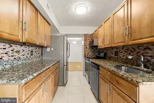 7716 Hanover Pkwy, Greenbelt, MD 20770 - Photo 11