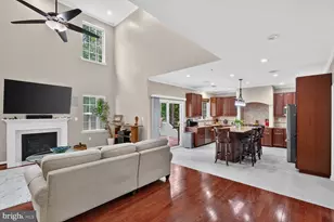 8100 Hollow Tree Ln, Upper Marlboro, MD 20772 - Photo 15